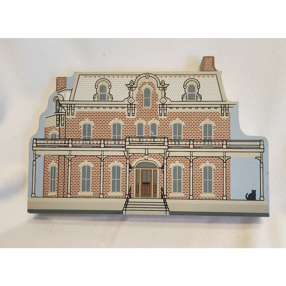 Cat’s Meow National First Ladies' Library 2003 Collectors Club House Canton OH